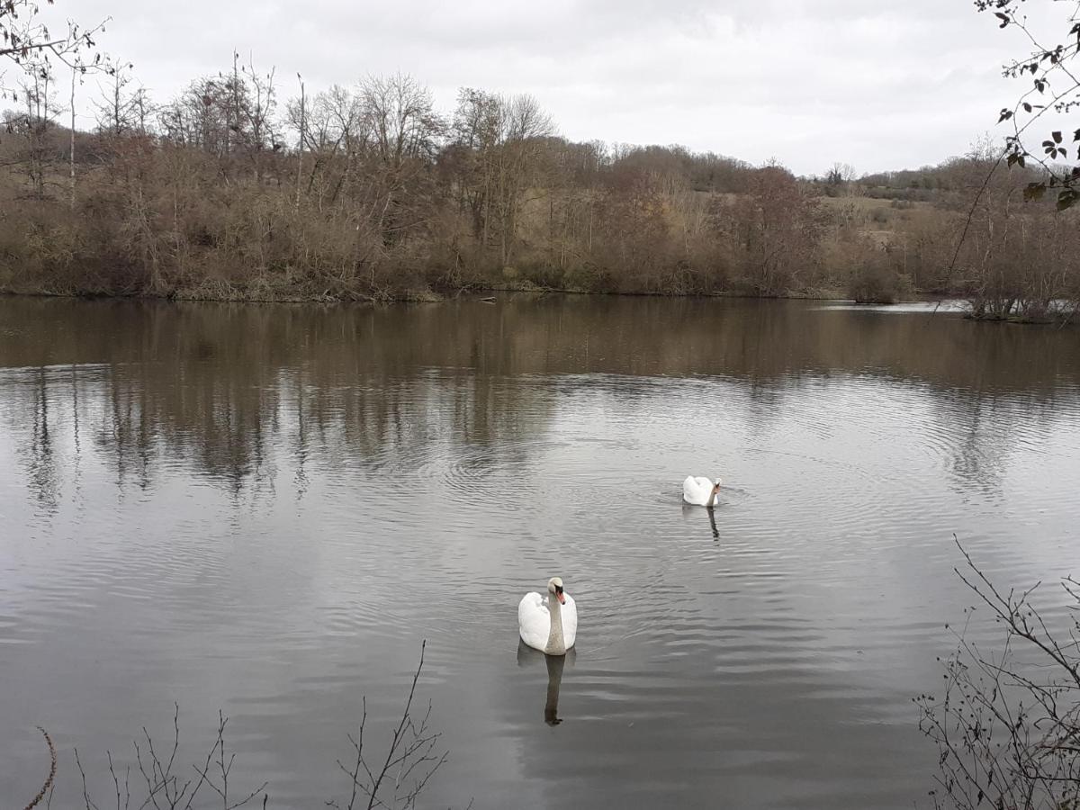 Au Bord De L'Eau Panzió Ecluzelles Kültér fotó